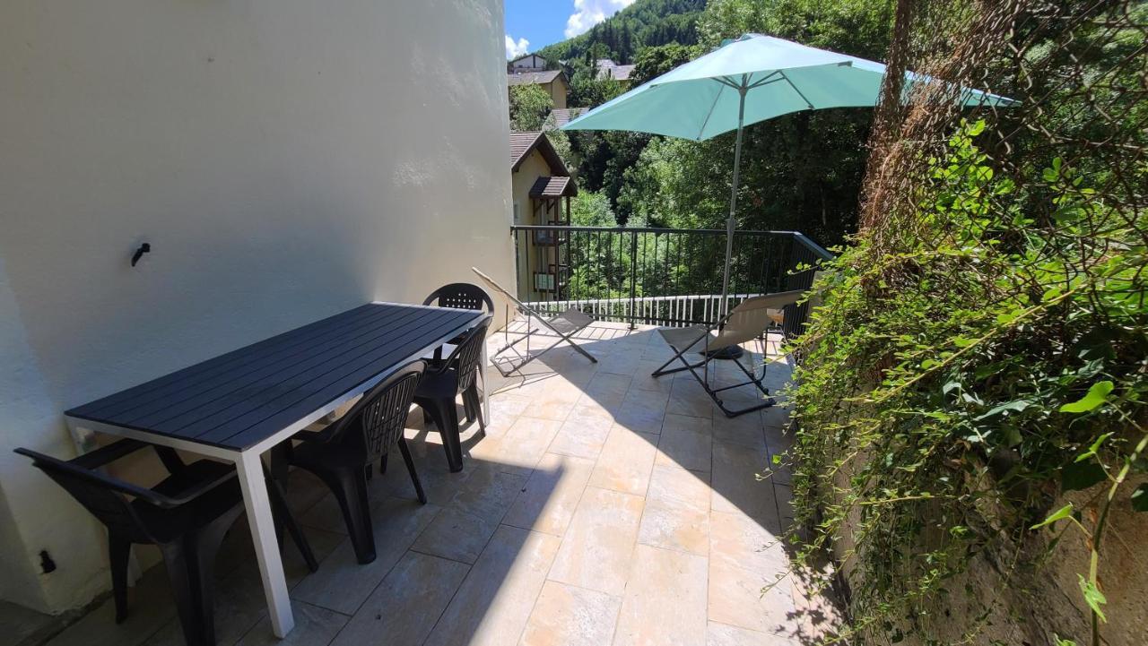 Joli Appartement Renove Avec Terrasse Брид-ле-Бен Екстер'єр фото